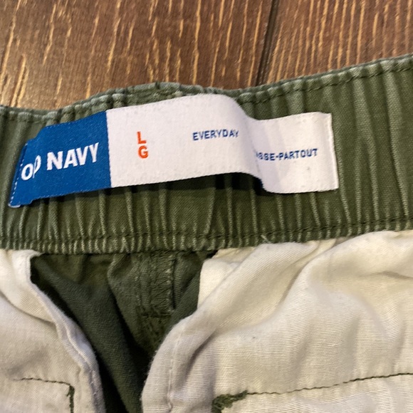Old Navy Womens Shorts - Picture 5 of 6